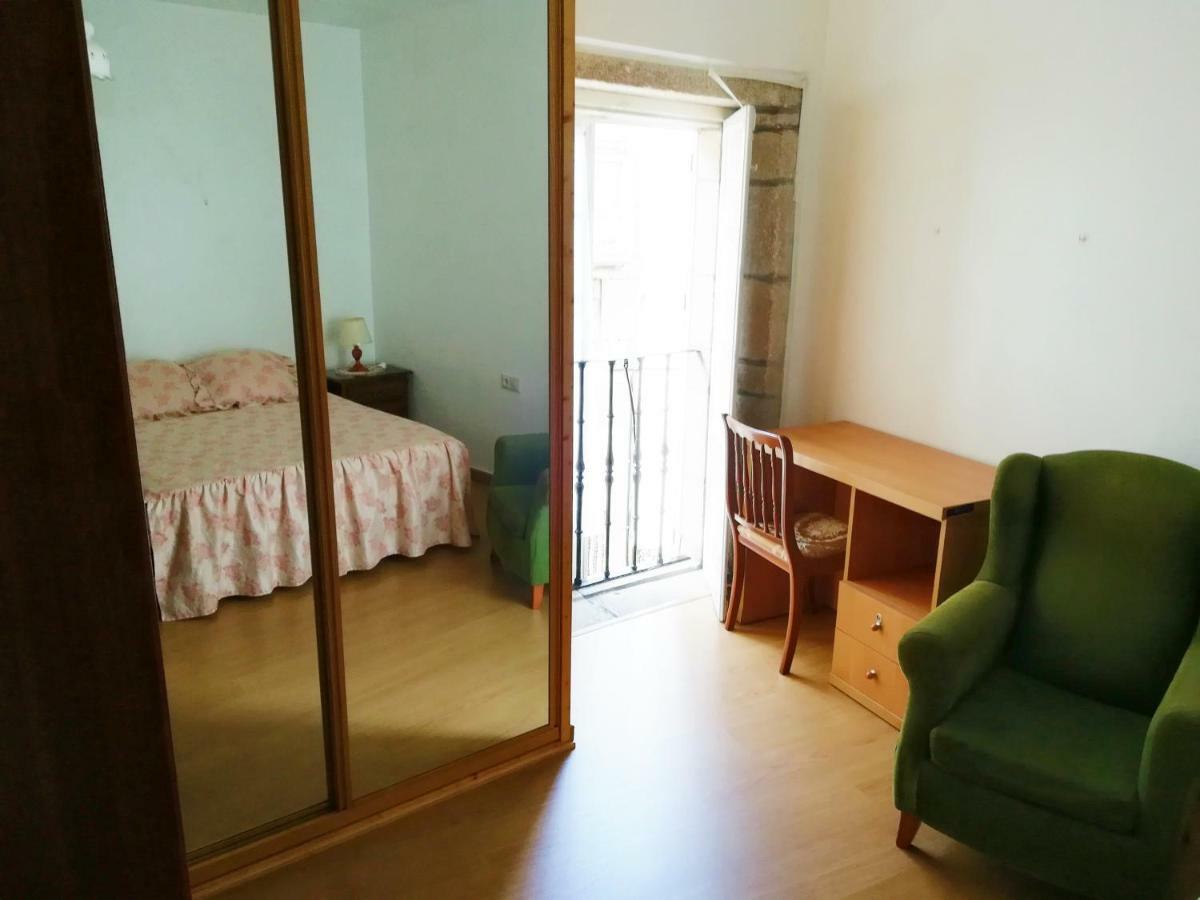 Pension Residencia Universitaria Rey Apartment Santiago de Compostela Ngoại thất bức ảnh