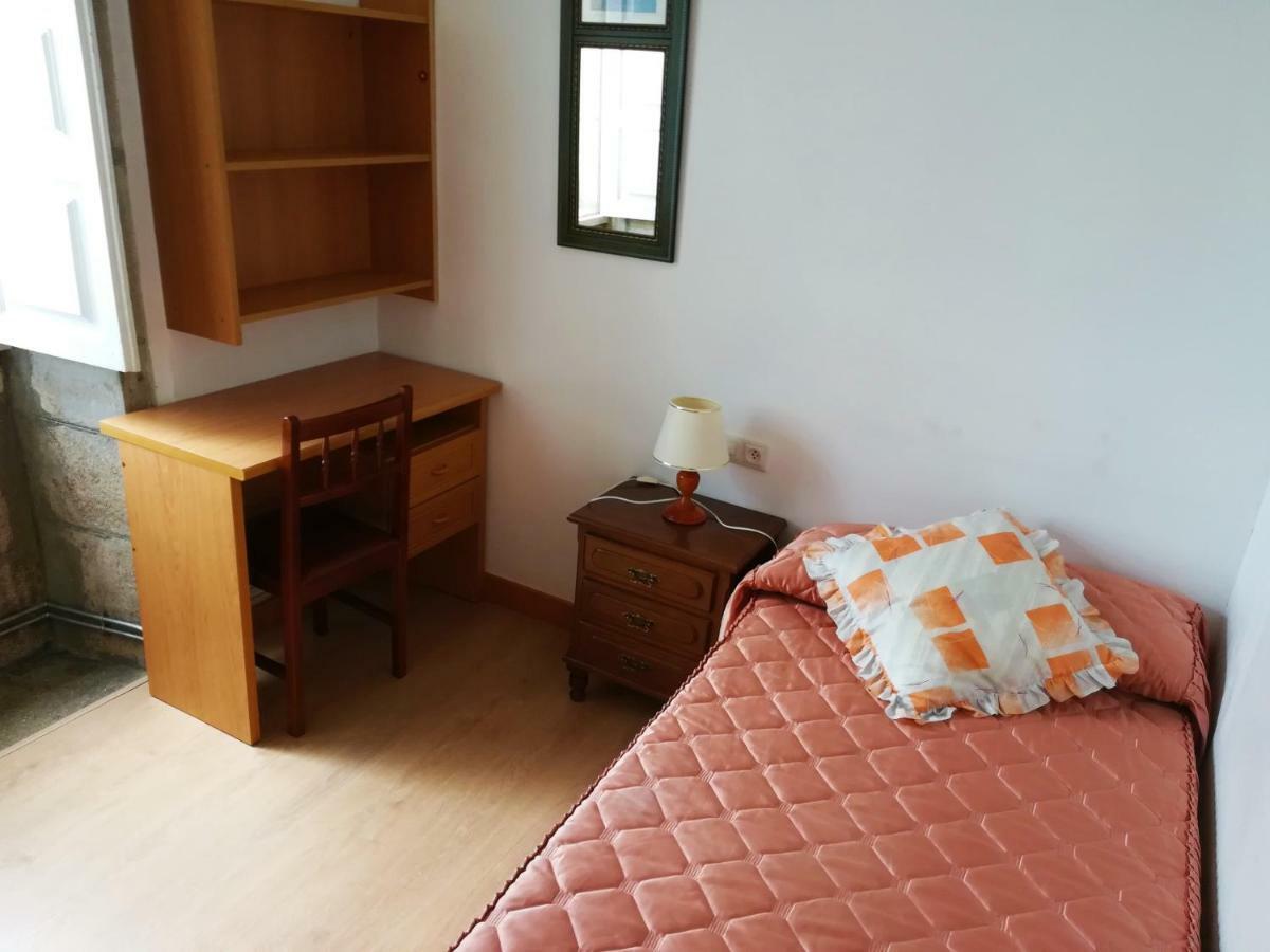 Pension Residencia Universitaria Rey Apartment Santiago de Compostela Ngoại thất bức ảnh