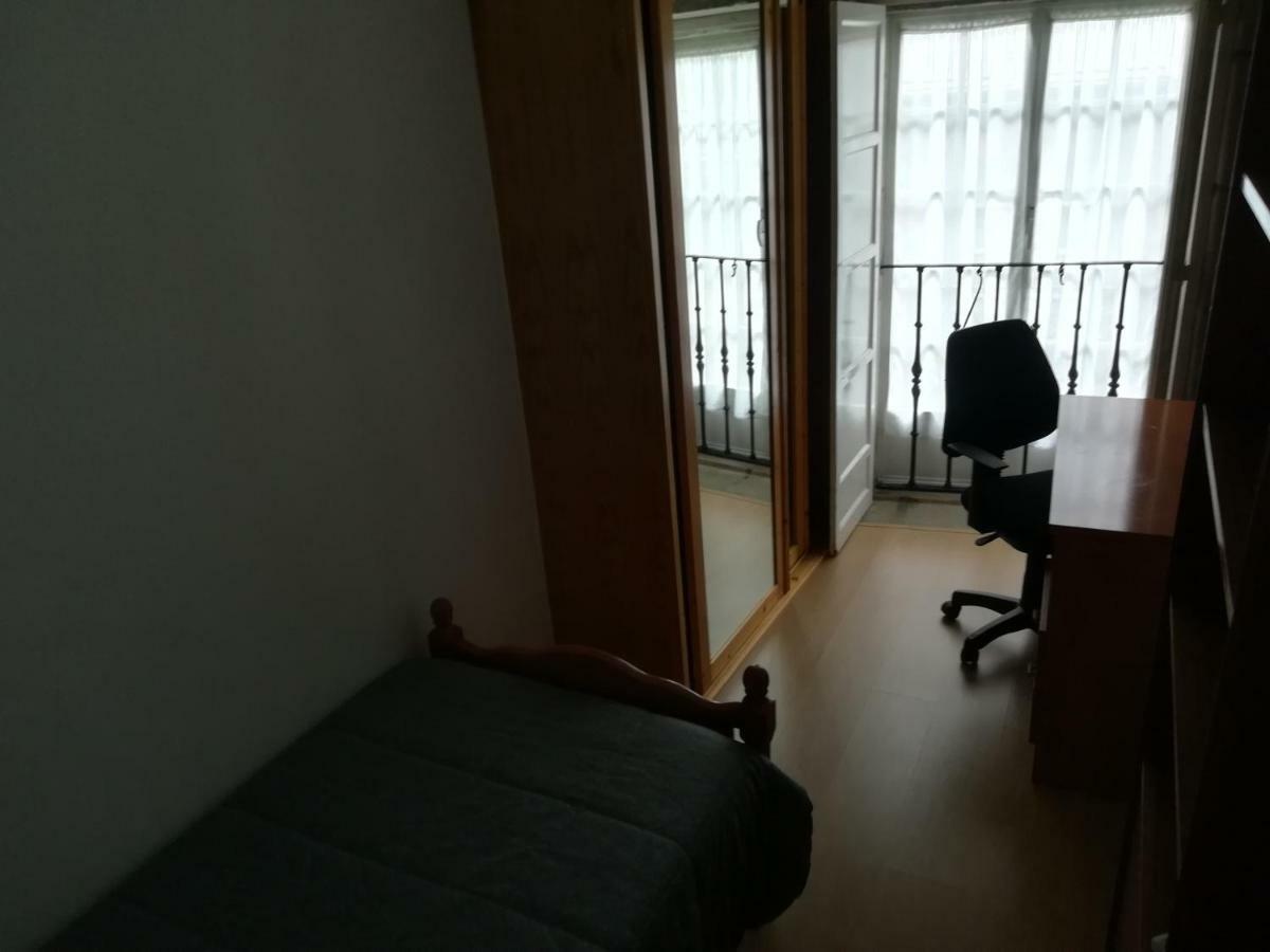 Pension Residencia Universitaria Rey Apartment Santiago de Compostela Ngoại thất bức ảnh