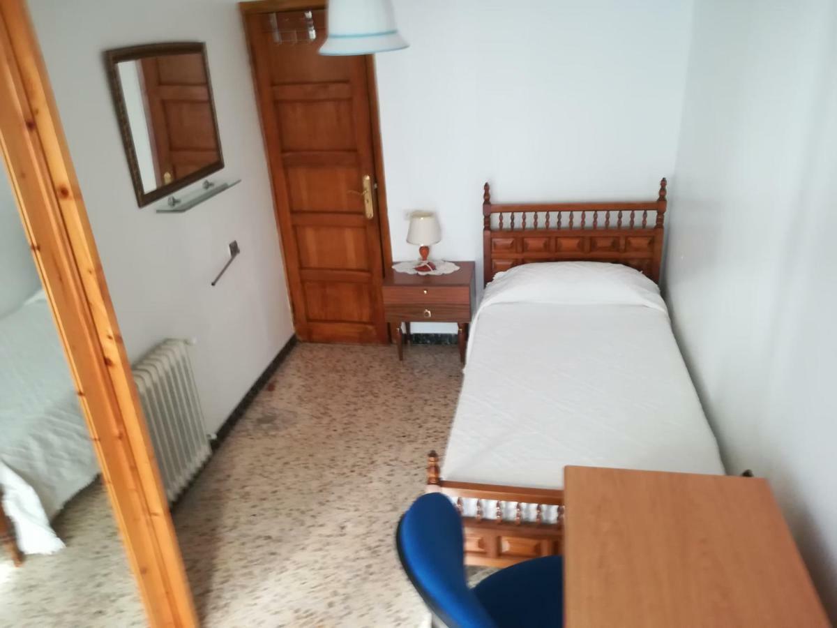 Pension Residencia Universitaria Rey Apartment Santiago de Compostela Ngoại thất bức ảnh